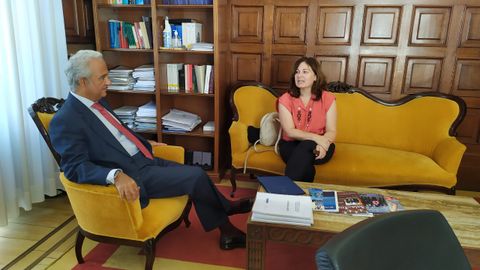 La viceconsejera de Justicia, Encarnaci�n Vicente,  con el presidente del Tribunal Superior de Justicia de Asturias (TSJA), Jes�s Mar�a Chamorro