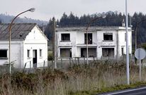 Edificaciones abandonadas de la antigua estaci�n de radio de Mandi�.