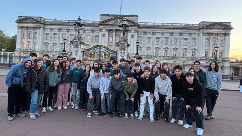 Alumnos de Las Esclavas de A Corua en Londres