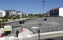 El p�rking de Santa Marta, ayer, con solo dos plazas ocupadas de las 334 de las que dispone. 