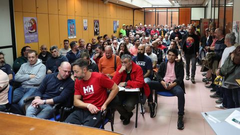 Asamblea para la votación del preacuerdo para el convenio del metal, en la sede de CCOO en Oviedo