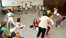 El campamento se desarrolla en el colegio Couceiro Freijomil. 