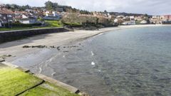 Playa de Quenxe, en Corcubi�n, en imagen de archivo