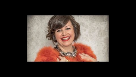 Ana Armada Aneiros, madrina de la rondalla Lucero del Alba, de Neda