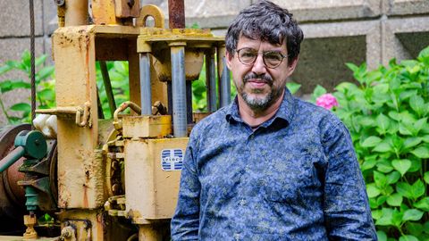 Juan Luis Fern�ndez Mart�nez, investigador del Departamento de Matem�ticas de la Universidad de Oviedo