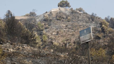 Vista general de uno de los pueblos afectados por las llamas en Castell�n