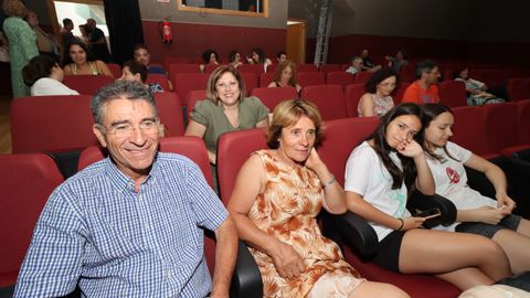 PRESENTACION DEL LIBRO DAS PIONEIRAS AS PRIMEIRAS FEDERADAS DE ANTON RODRIGUEZ GALLARDO EN LA CASA DE CULTURA