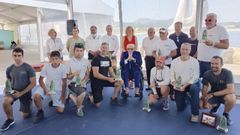 Foto de familia de todos los ganadores tras la entrega de premios que presidi� Ramiro Carregal.