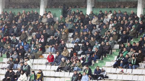 B�scate en la grada del Racing y el Lugo. 