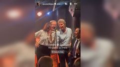 Feijoo celebra su cumplea�os cantando