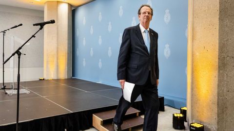 Gom van Strien, negociador dimitido