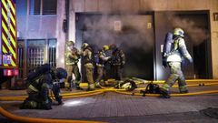 Arde un veh�culo en el garaje de edificio en rua Norias