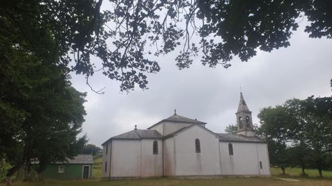 El actual templo parroquial, inaugurado en 1925, acoge una conocida romer�a anual