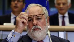 Miguel Arias Ca�ete durante la comisi�n parlamentaria de idoneidad para el cargo celebrado en el Parlamento Europeo en Bruselas