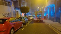 A la zona se desplazaron varios equipos de la Polic�a Local y de la Nacional, adem�s de bomberos.