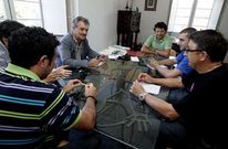 Socialistas y nacionalistas de Caldas, en junio del 2011, cuando negociaron sin �xito un pacto.