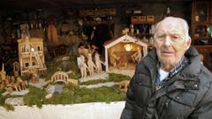 Ruperto �lvarez, coas pezas do seu bel�n, nunha foto do ano 2019