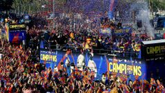 El Bar�a festeja su t�tulo de Liga con sus aficionados