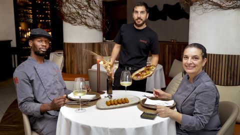 Bereket es un refugio gastron�mico con espacios de ambiente �ntimo y luz tenue, una cuidada propuesta de carnes y mariscos pensada para compartir