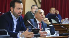 Antonio Ameijide y Ram�n Carballo, durante un pleno en Lugo antes de la pandemia