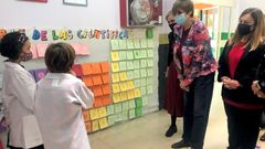 Karik� saludo a unos alumnos del colegio Clara Campoamor de Langreo