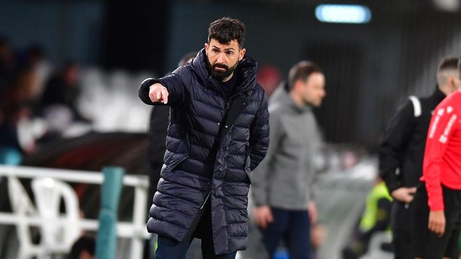 Romo en el banquillo del Cartagena.