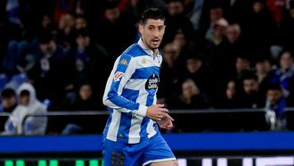 Sergio Escudero, durante el partido entre el Deportivo y el Racing de Santander.