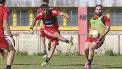 Escobar en una sesi�n de entrenamiento en A G�ndara. 