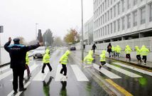 Los trabajadores de Sermasa se manifestar�n este viernes delante del colegio L�pez Ferreiro.