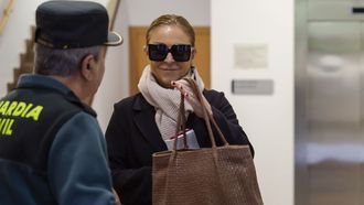 Maite G&oacute;mez, la jefa de prensa del president de la Generalitat el 29 de octubre de 2024, Carlos Maz&oacute;n, a su llegada al juzgado de Catarroja.