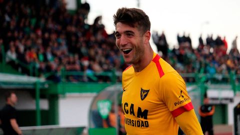 Javi Fernndez celebra un gol con el UCAM Murcia