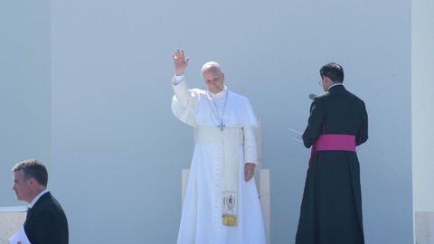El Papa Le�n XIV durante un encuentro con las realidades de integraci�n de los migrantes, en la Plaza del Cristo de La Laguna.