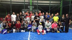 Los premiados posaron juntos al final del Torneo �ptica Rey