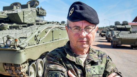 El general ourensano Francisco Dacoba dirige el Instituto de Estudios Estrat�gicos