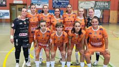 Las burelistas, justo antes de comenzar el encuentro en Vilalba.