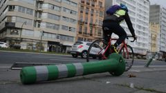 El carril bici, falto de mantenimiento y con problemas de dise�o