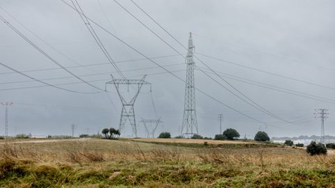Varios tendidos el�ctricos en Madrid