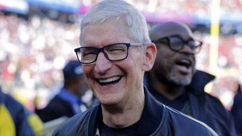 Tim Cook lleva 15 a�os al frente de Apple, que ha multiplicado sus cifras de ventas y beneficios.