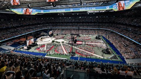 Vista general del encuentro del Papa Le�n XIV con la comunidad diocesana, en el Estadio Bernab�u, a 8 de junio de 2026, en Madrid (Espa�a).