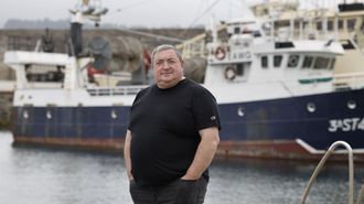 <span lang= gl >Francisco Javier Alonso Vidal, na imaxe, no porto de Celeiro, faenou toda a vida�nos caladoiros do Gran Sol</span>