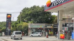 Estaci�n de servicio de Repsol de Bazarra, en Cee. El litro de di�sel A estaba a 1,859 euros, m�s o menos en la media. 