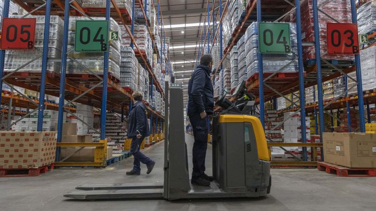 Vegalsa-Eroski selecciona preparadores de pedidos para su plataforma de mercancías de Sigüeiro