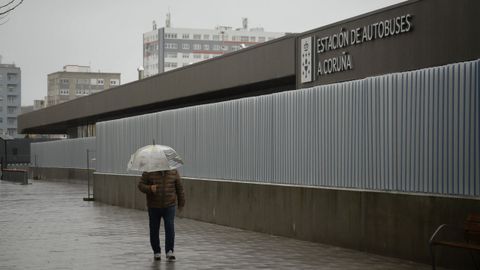 Exterior de la nueva terminal de buses de A Coru�a, en la zona de A Sardi�eira