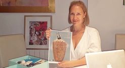 Carmen Dacal es la autora del cartel de las Noites de Cine de O Barco