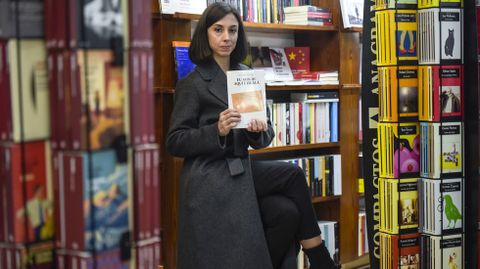 Tamara Andr�s, que presenta su primer libro de narrativa