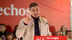 El presidente del Gobierno y l�der del PSOE, Pedro S�nchez, participa en un acto electoral en Huesca para respaldar a la candidata socialista en Arag�n, Pilar Alegr�a.