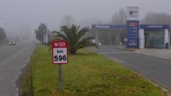 Atraco en la gasolinera A Quinza, al lado de la N-120.