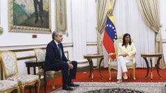 Reuni�n del expresidente Jos� Luis Rodr�guez Zapatero con la presidenta encargada de Venezuela Delcy Rodr�guez el pasado mes de febrero en el Palacio de Miraflores