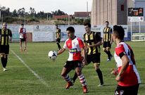 El Arousa supo generar mejores situaciones de superioridad ofensiva cuando jug� con uno menos.
