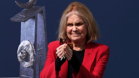 La periodista y escritora Gloria Steinem, a su llegada a Oviedo